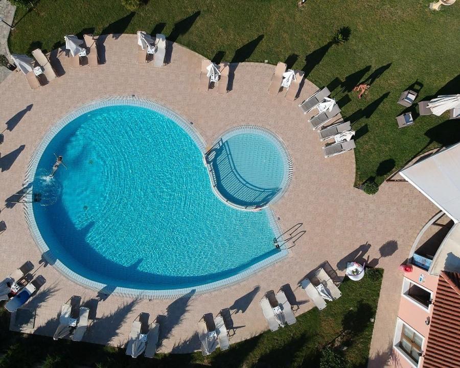 Eleni'S Garden & Castello Suites Alykanas  Bagian luar foto