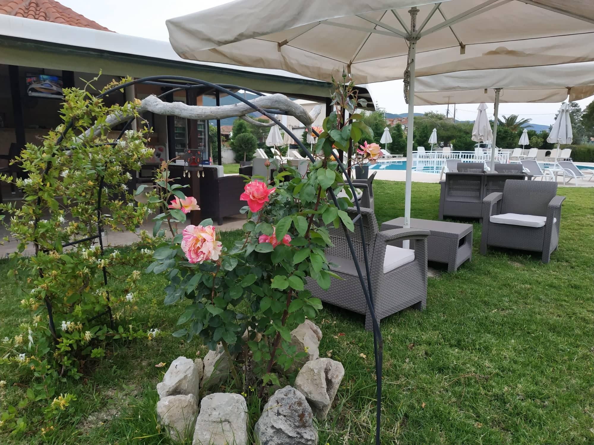Eleni'S Garden & Castello Suites Alykanas  Bagian luar foto