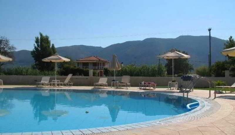 Eleni'S Garden & Castello Suites Alykanas  Bagian luar foto